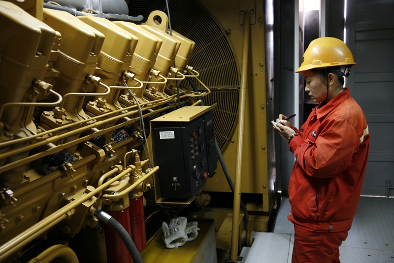 1715329206311716.jpg مجموعة مولدات الديزل.JPG